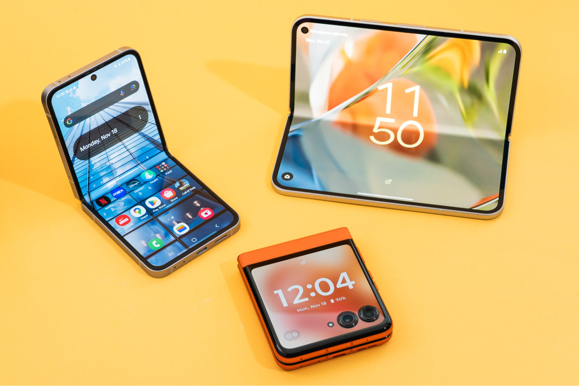 Customized Apps for Foldable Devices